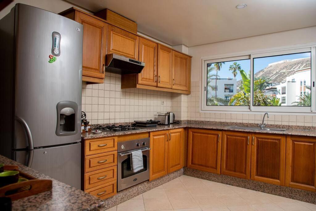 Spacious Beachview Marina - Families Only Agadir